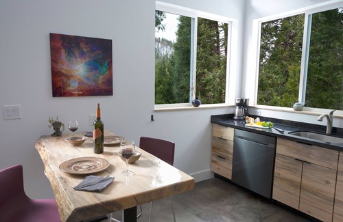 Yosemite West House | New Modern Home Inside the Park Gates!