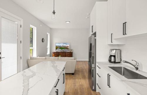 Lake Cowichan Apartment | New! Modern Private 1 Bedroom Suite, Cowichan Lake, Minutes Drive from Lake & Town Core!