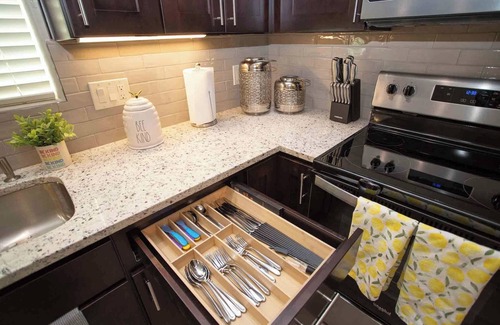 Menlo Park House | NEW Modern Retreat - In Luxury & Close To It All!