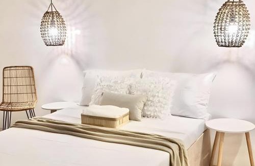 Basak Apartment | NEW Modern Suite near Airport & Beach