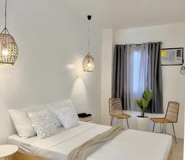 Basak Apartment | NEW Modern Suite near Airport & Beach