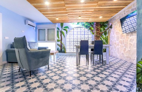 Aguilas Apartment | New Nirvana Apartment