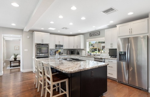 Paradise Valley Village House | NEW! Oasis Overlook- 8 Bdr, 7 Bath, Pool, Hot tub, Views, Hiking, Golf