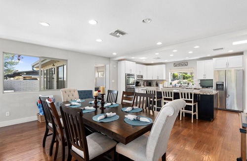 Paradise Valley Village House | NEW! Oasis Overlook- 8 Bdr, 7 Bath, Pool, Hot tub, Views, Hiking, Golf