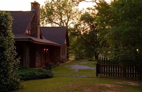 Folsom House | New Orleans northshore retreat. One hour from the city to tranquility.