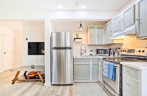 New Paltz Apartment | New Paltz Apt - 11 Mi to Poughkeepsie!