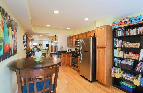 Federal Hill House | New Photos! Best Location & Reviews - Bmore Charmed!