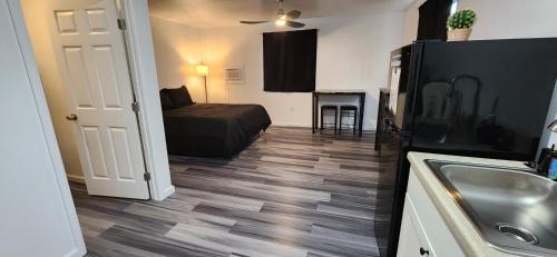 Orchidlands Estates Apartment | New Private Cozy Studio Self CheckIn- Apt 3