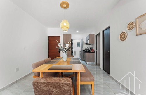 Villa Marina Apartment | New-Promo-2 Queen Beds-Near Beach-Poolside-Sleep 6