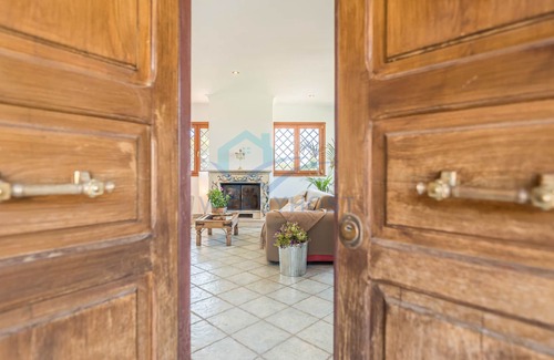 Monte Compatri Villa | NEW Refined "Villa Rayskaya" in Monte Compatri