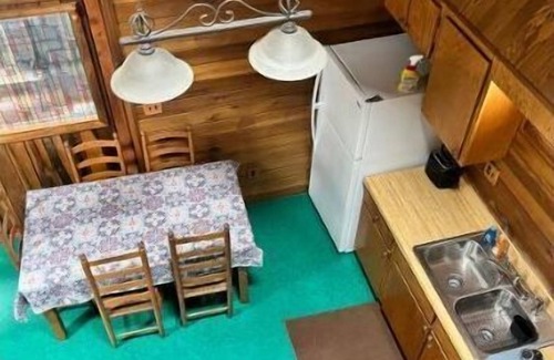 Lansing Cabin | New River Gorge Cabins-The Gathering Place Near New River Gorge NP & Preserve.