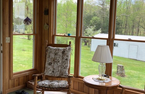 Edmond House | New River Gorge gem, conveniently located for all activities.