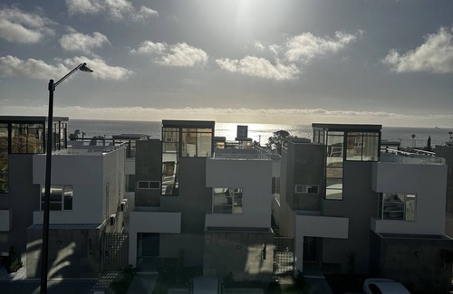 Rosarito House | New Rosarito Beach Private Getaway. Minutes from Downtown Rosarito. Family fun!
