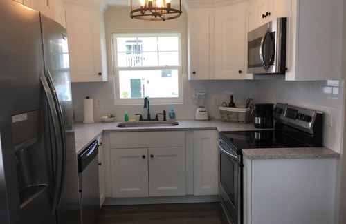 Northeast Virginia Beach House | New Seaglass Cottage