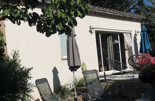 Bedoin House | New single-storey house in village center