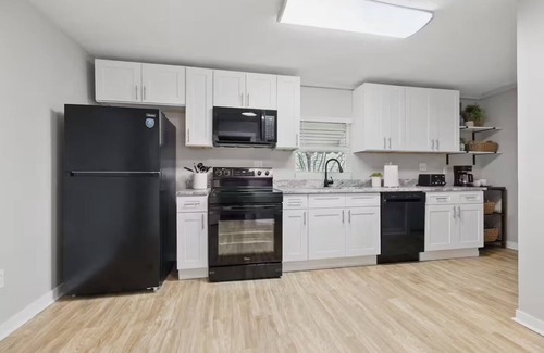 Lebanon House | New Stylish Lebanon IN. Beauty - Family-Friendly