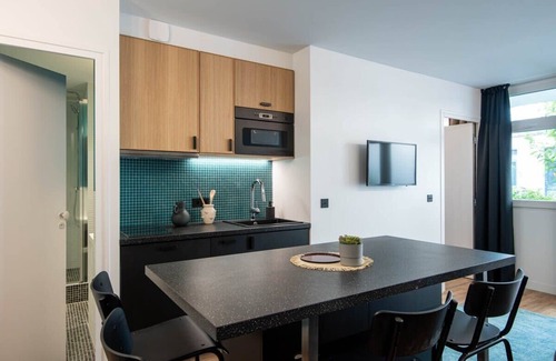 Necker Apartment | NEW - Superbe 1 bdr Appt - Design 60's - Paris 15e