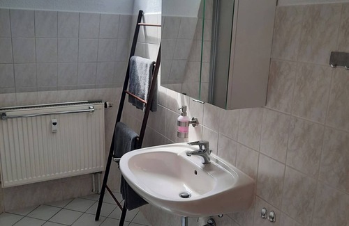 Lengenfeld Apartment | NEW Tasteful apartment Lengenfeld