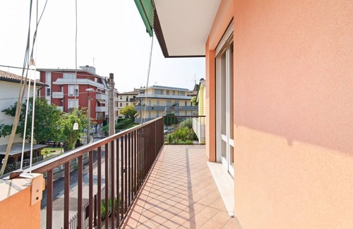 Padova Apartment | NEW! Three-room apartment X5 with WIFI & Terrace!
