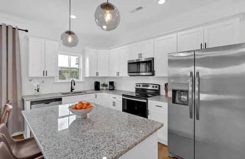 Rome House | New Townhouse~Garage parking~Gated~Downtown Rome