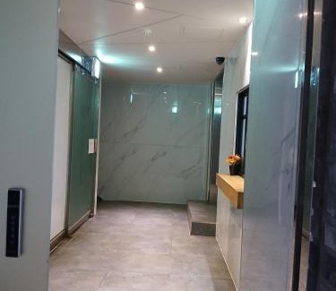 Gimhae Hotel | New W Motel