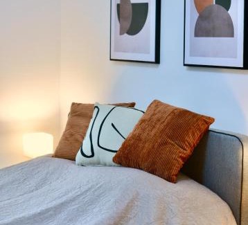 Grinzing Apartment | New with Parking and Metro in front of the House