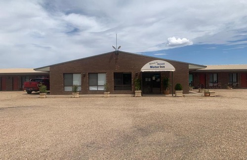 Gillenbah Hotel | Newell Motor Inn Narrandera