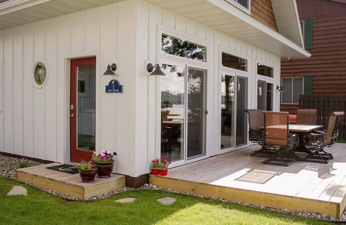 East Gull Lake Cottage | Newer Construction-Gull Lake Cottage On Squaw Point - 1 Of 2 - West Cottage
