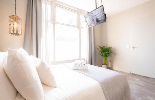 Schiedam Bed & Breakfast | Newly Build Utopia City Penthouse 7-Minutes from Rotterdam CS app3