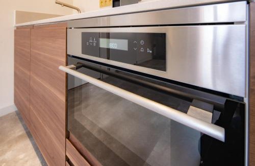 Schiedam Bed & Breakfast | Newly Build Utopia City Penthouse 7-Minutes from Rotterdam CS app3