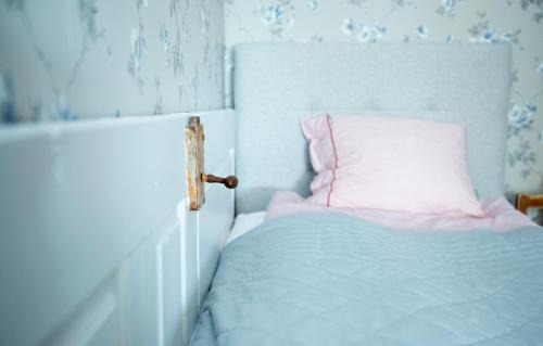 Kopparnas Apartment | Newly built apartment next door to the sheep