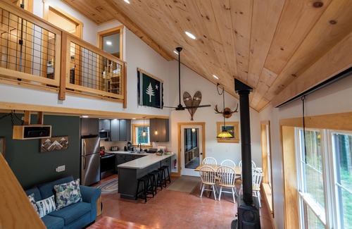 Stratton House | Newly built custom home nestled on the edge of the Bigelow Preserve
