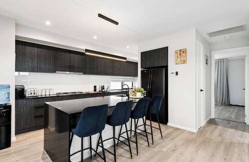 Mannum House | NEWLY BUILT END OF 2024, THIS SPACIOUS RIVER HOME COMFORTABLY ACCOMMODATES 13