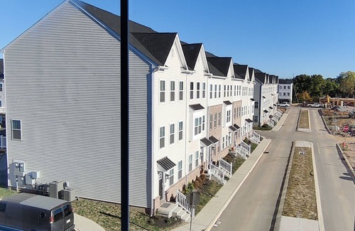 Bridgeport House | Newly Constructed 3-bedroom townhome with AC, WiFi,Smart TVs, Garage Opener
