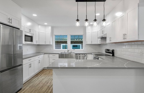 Mount Baker Condo | Newly renovated 3B2B main home with yard, AC in lovely Seattle Mt Baker