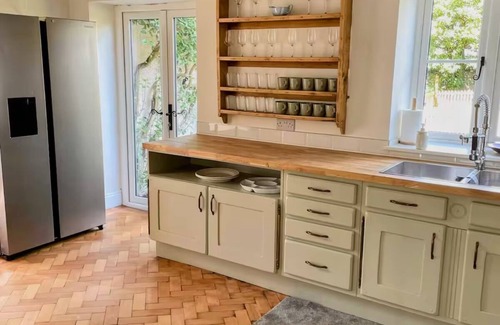 Talybont-on-Usk House | Newly renovated cottage & great location! Space for 10