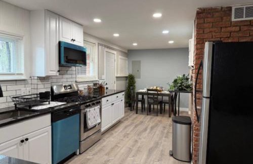 Allen Park House | Newly Renovated Gem Fenced Backyard 2 Full Baths