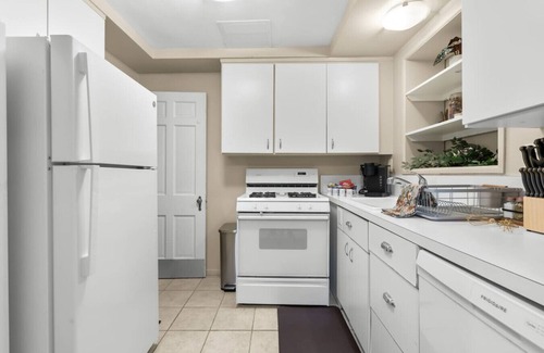 Dearborn House | Newly Renovated in Historic Neighborhood Near DTW