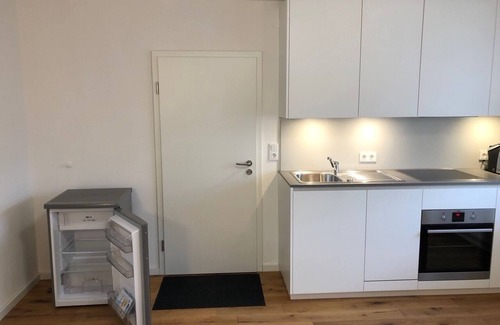 Monheim Apartment | Newly renovated, modern vacation apartment 3