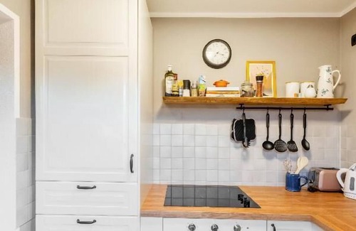 Haus im Wald Apartment | Newly renovated semi-detached house (80 sqm) with terrace and small garden