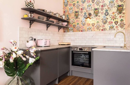 Stockbridge Apartment | Newly renovated stunning apartment in Stockbridge