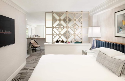 Tri-West Hotel | Newly-renovated luxury suites w/kitchenette & balcony! Close to Beverly Hills