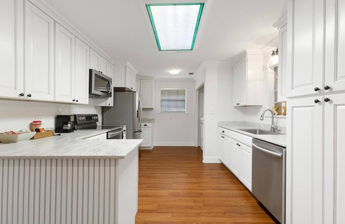 Hattiesburg House | Newly Updated Luxury in Midtown - The Magnolia House