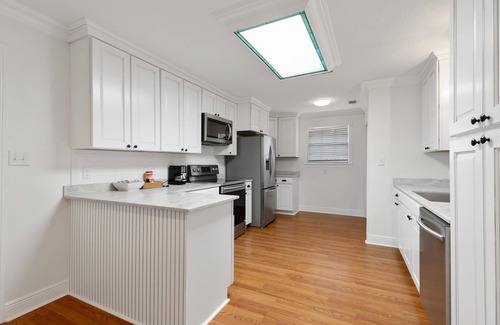 Hattiesburg House | Newly Updated Luxury in Midtown - The Magnolia House