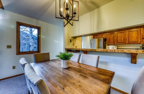 Warm Springs Condo | Newly-updated Warm Springs condo w/ski & mountain views - Dogs ok