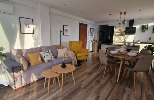 La Victoria Apartment | Next to the Castle and 5 minute from Historic Center