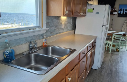 Brigands' Bay House | nGreat views, Kayak, Windsurf, Kiteboard, Fun!