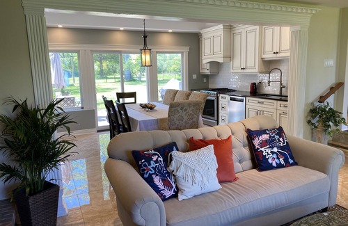 Fort Erie Cottage | Niagara Riverview&Private pool &Hot Tub (6-8)