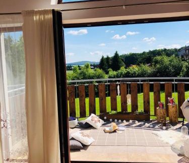 Grodziec Ski Chalet | Nibylandia Motylkowa