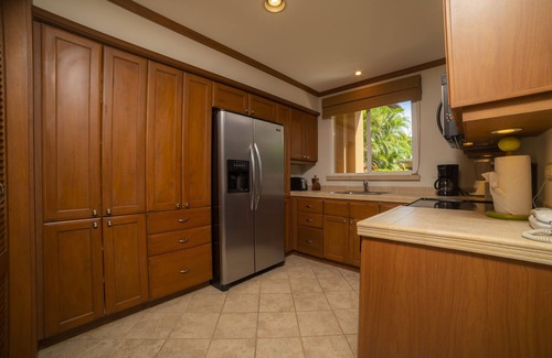 Herradura Condo | Nice 2 bedroom steps away from the pool pet friendly